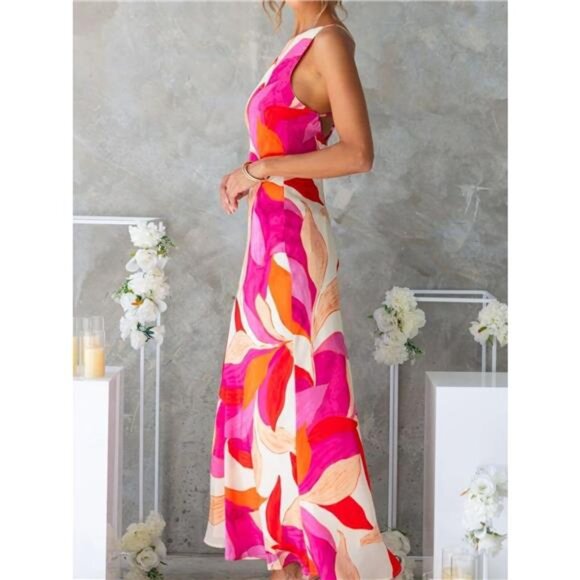Printed Backless Sleeveless Maxi Dress - Picture 13 of 15